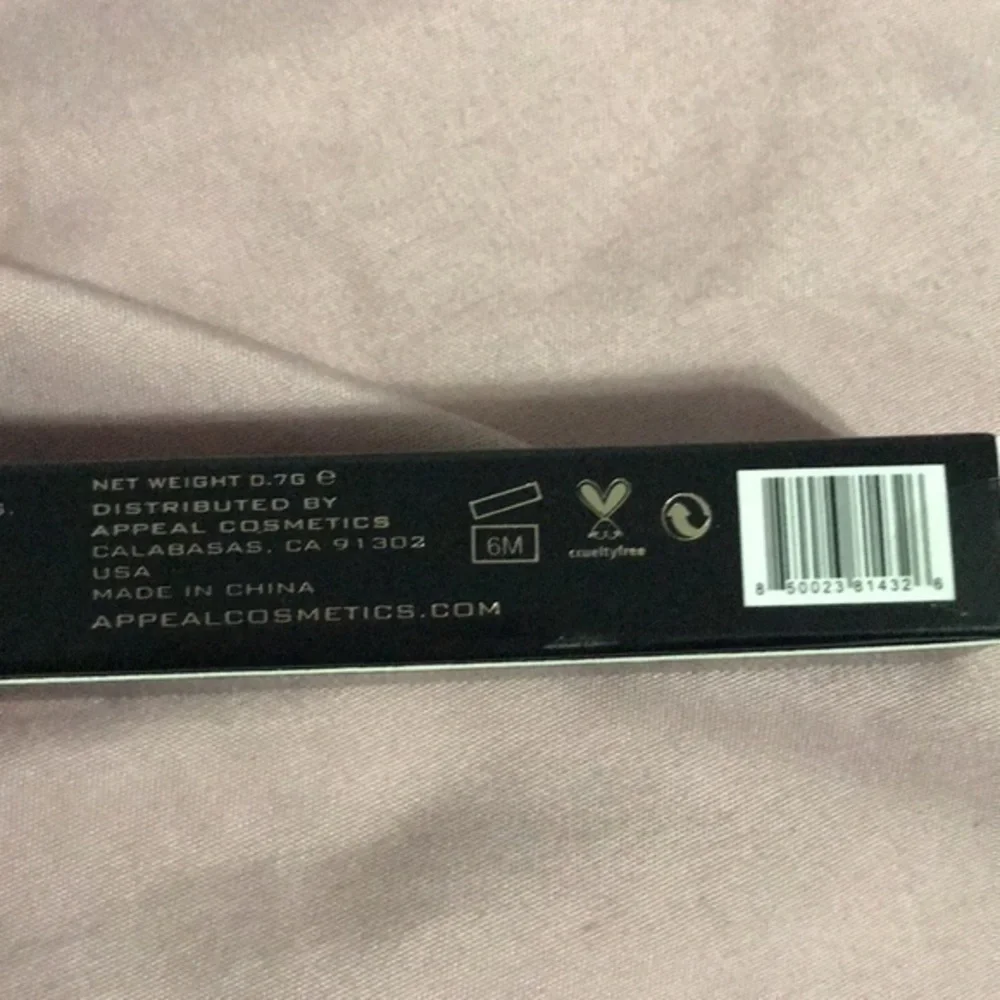 Appeal Cosmetics adhesive liquid liner